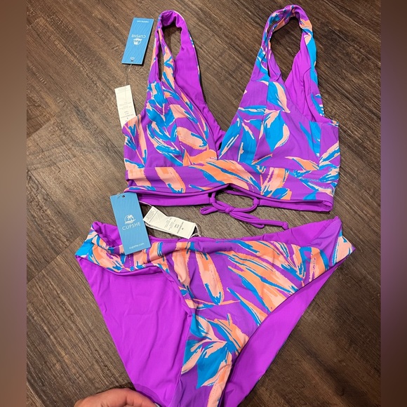 CUPSHE reversible lace up bikini set - Picture 5 of 7